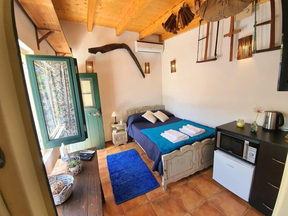 Little Suite กอมปอร์ตา ภายนอก รูปภาพ